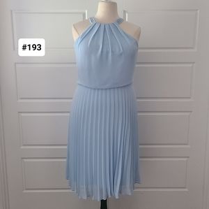 Blue Chiffon Knee Length Sleeveless Dress